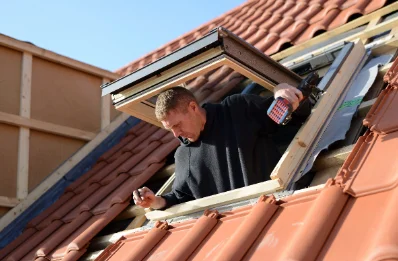 Pose de fenêtres de toit Velux au Cayrol